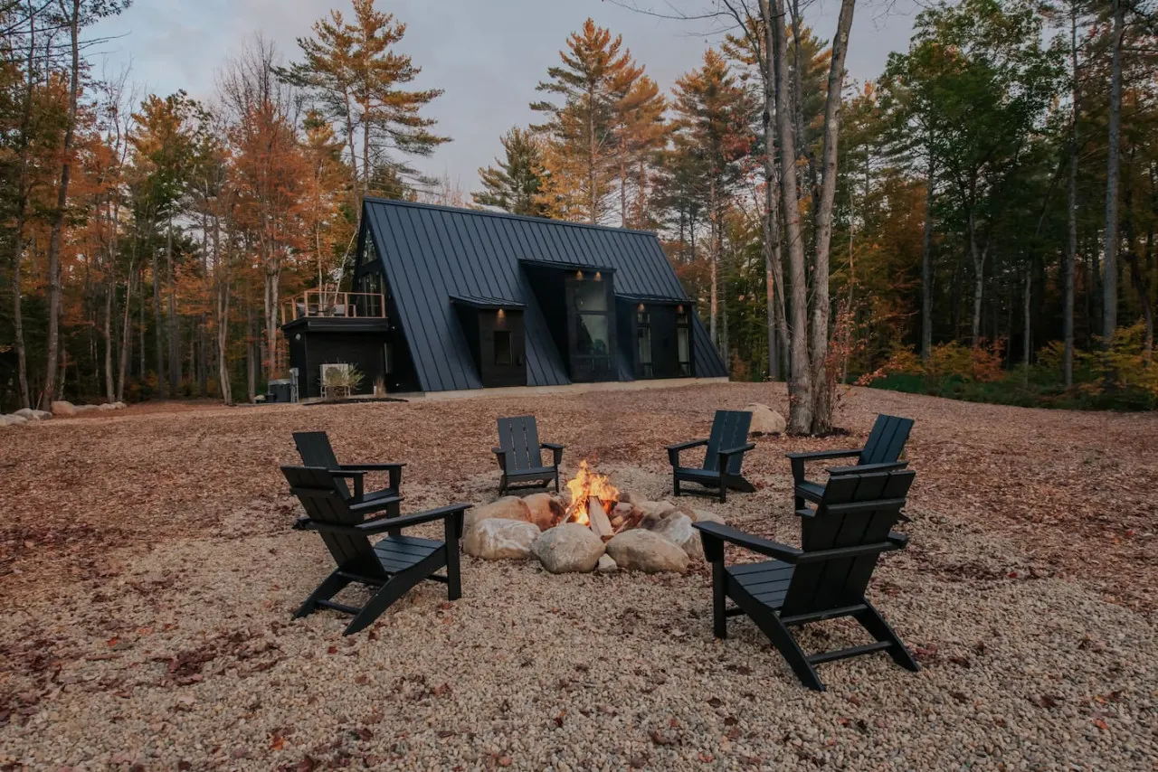 Luxury A-Frame on 6 acres w/ hot tub by Sunday River 4