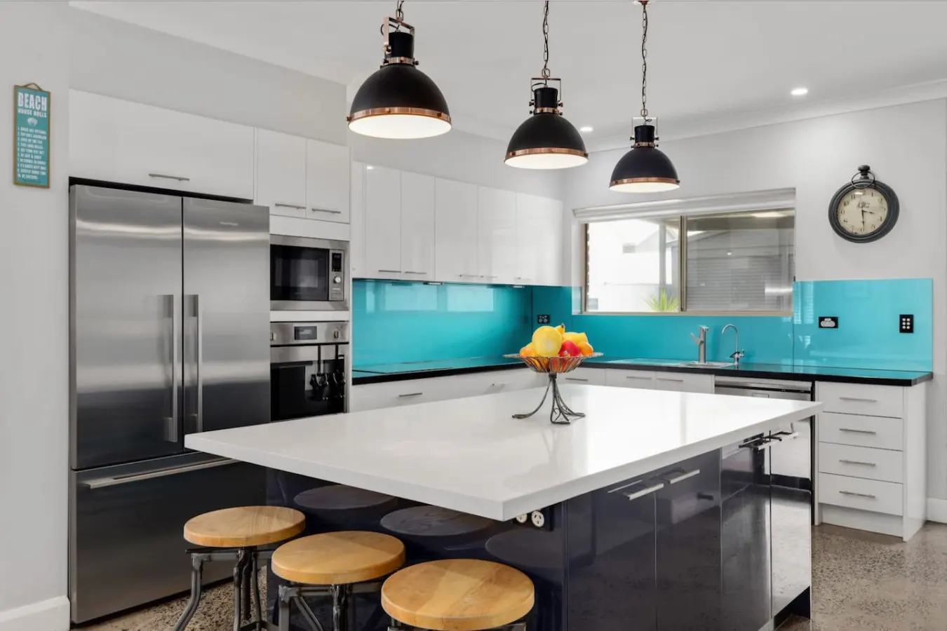 Sea Whispers—Spacious Family Retreat by the Shore — photo 4