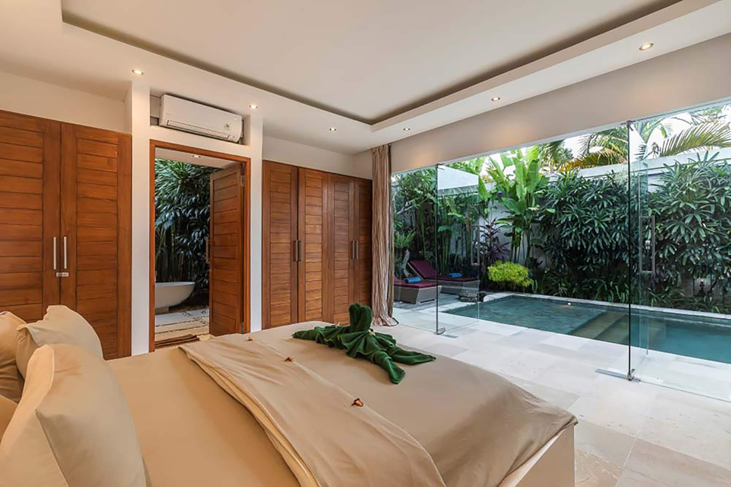 New 2-Villa Complex-10min walk Seminyak Oberoi 23
