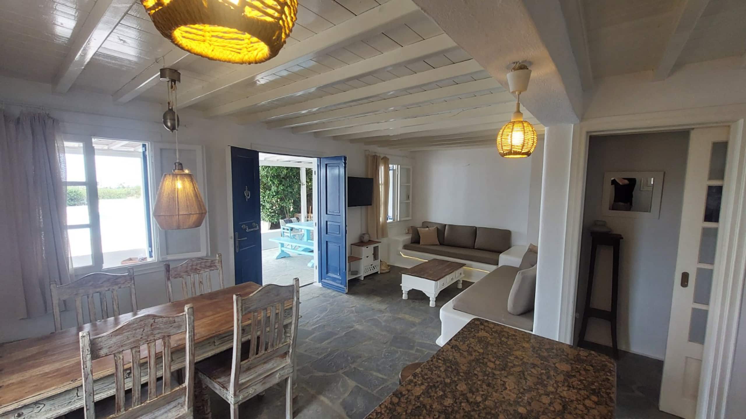 Cozy Summer House 9