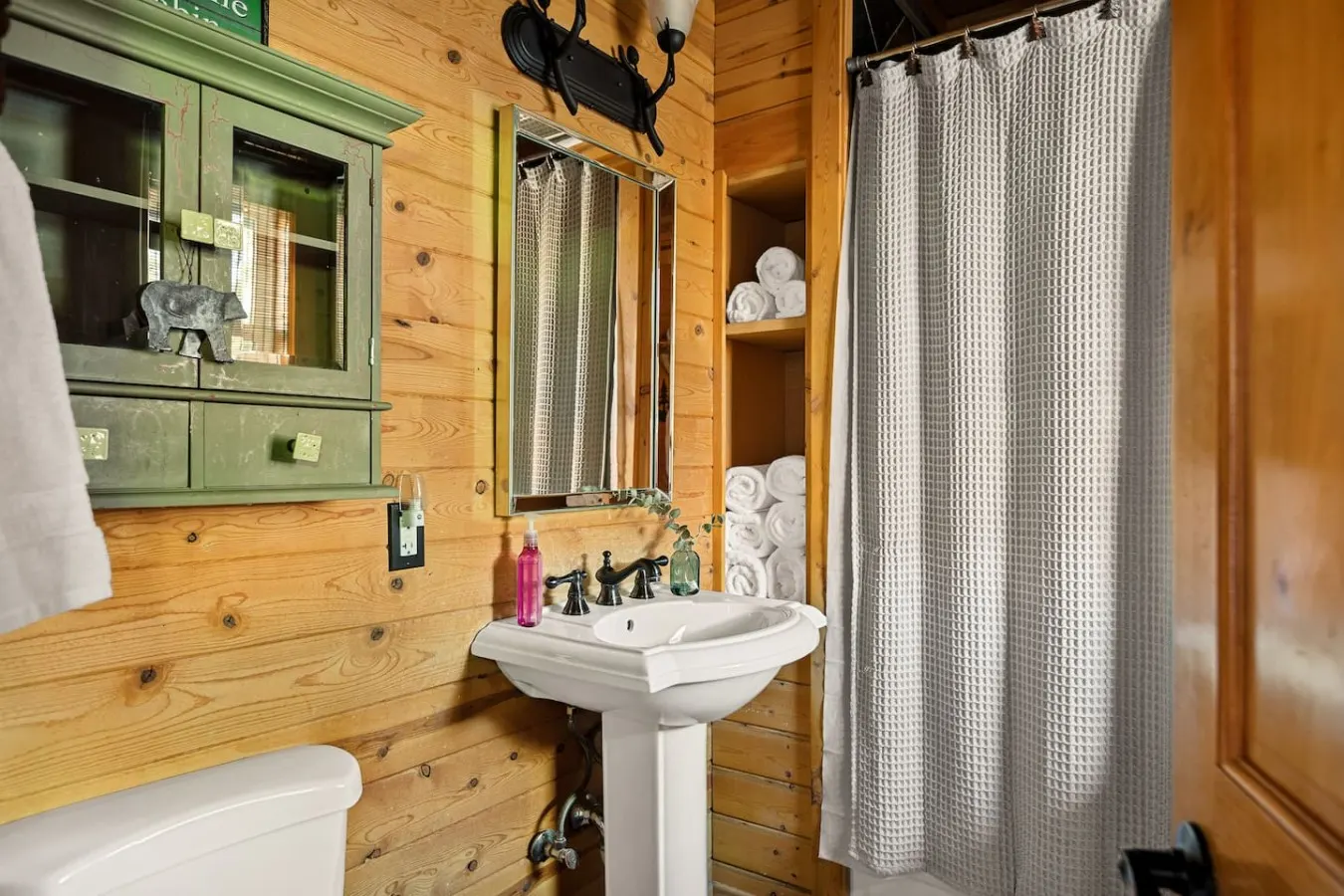 NEW A-Frame 4BR Hot Tub, Mtn Views, Game Loft 13