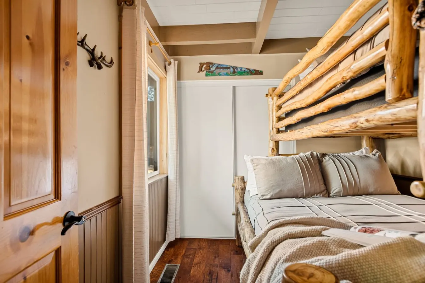 NEW A-Frame 4BR Hot Tub, Mtn Views, Game Loft 18
