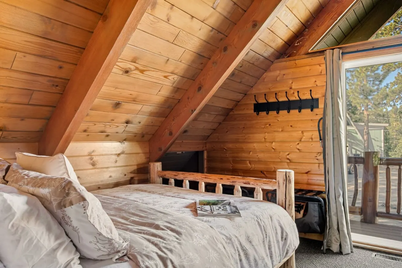 NEW A-Frame 4BR Hot Tub, Mtn Views, Game Loft 19