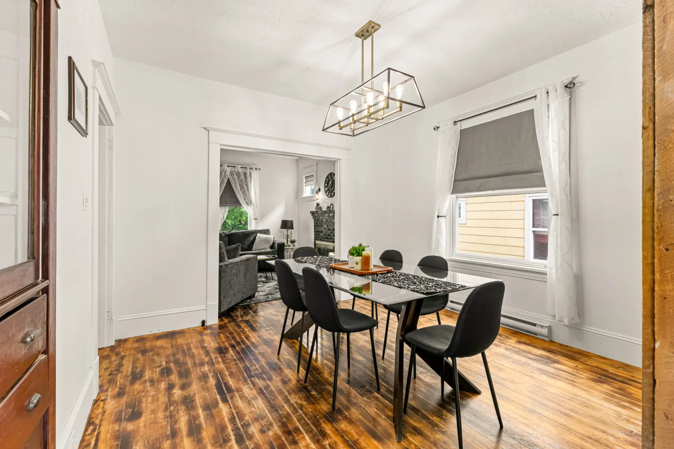 The Big City Stay Sleeps 11 Walkable Location 10