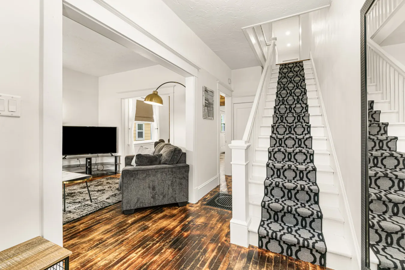 The Big City Stay | Sleeps 11 | Walkable Location — photo 3