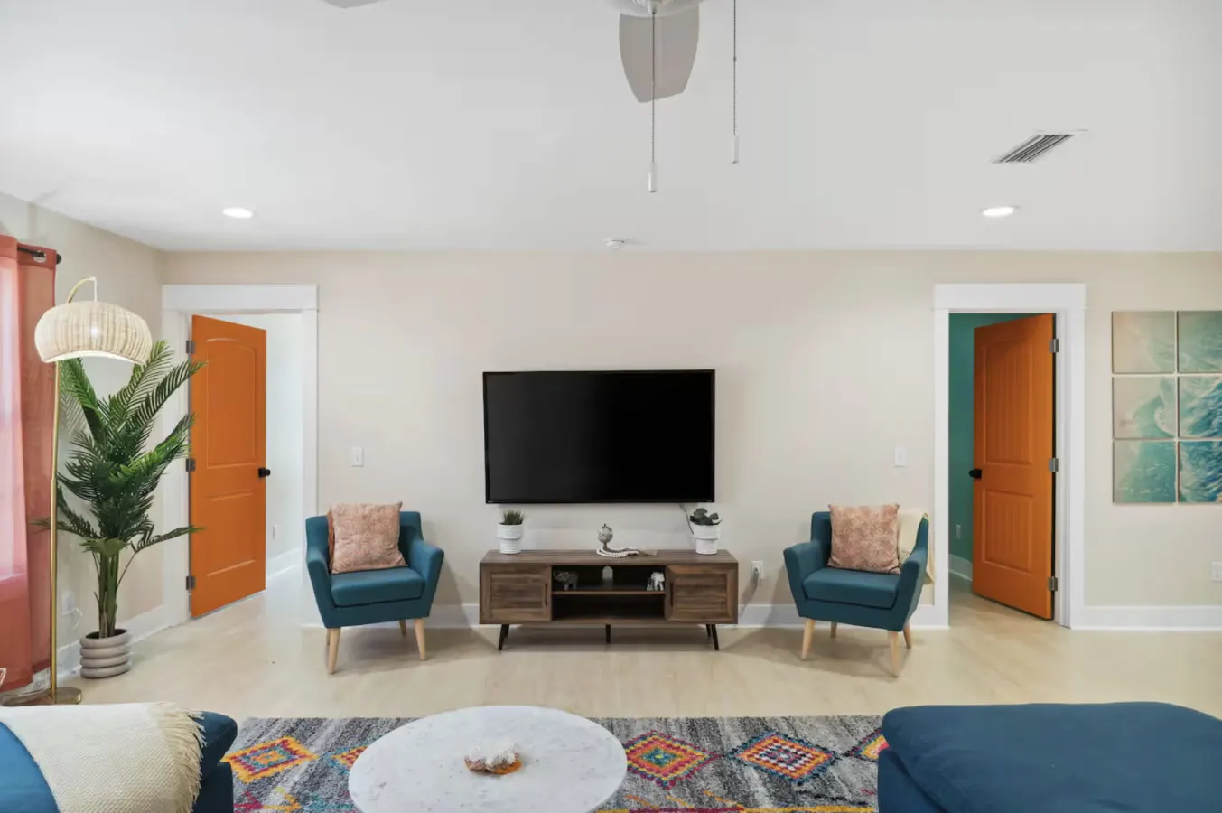 1Min walk to Beach 9Bedrm, GameRm, Htd pool, sleeps20, Pet+ 11