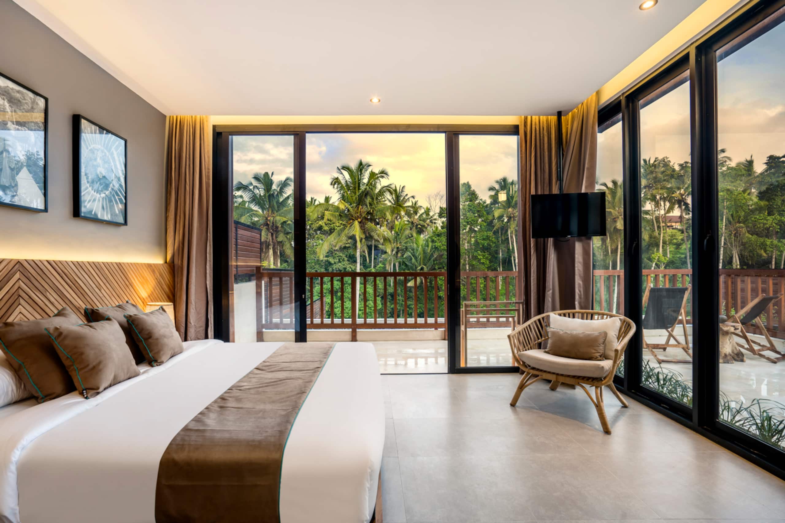 Belihara Cozy 4BR Pool Villa Surrounds by Nature 22