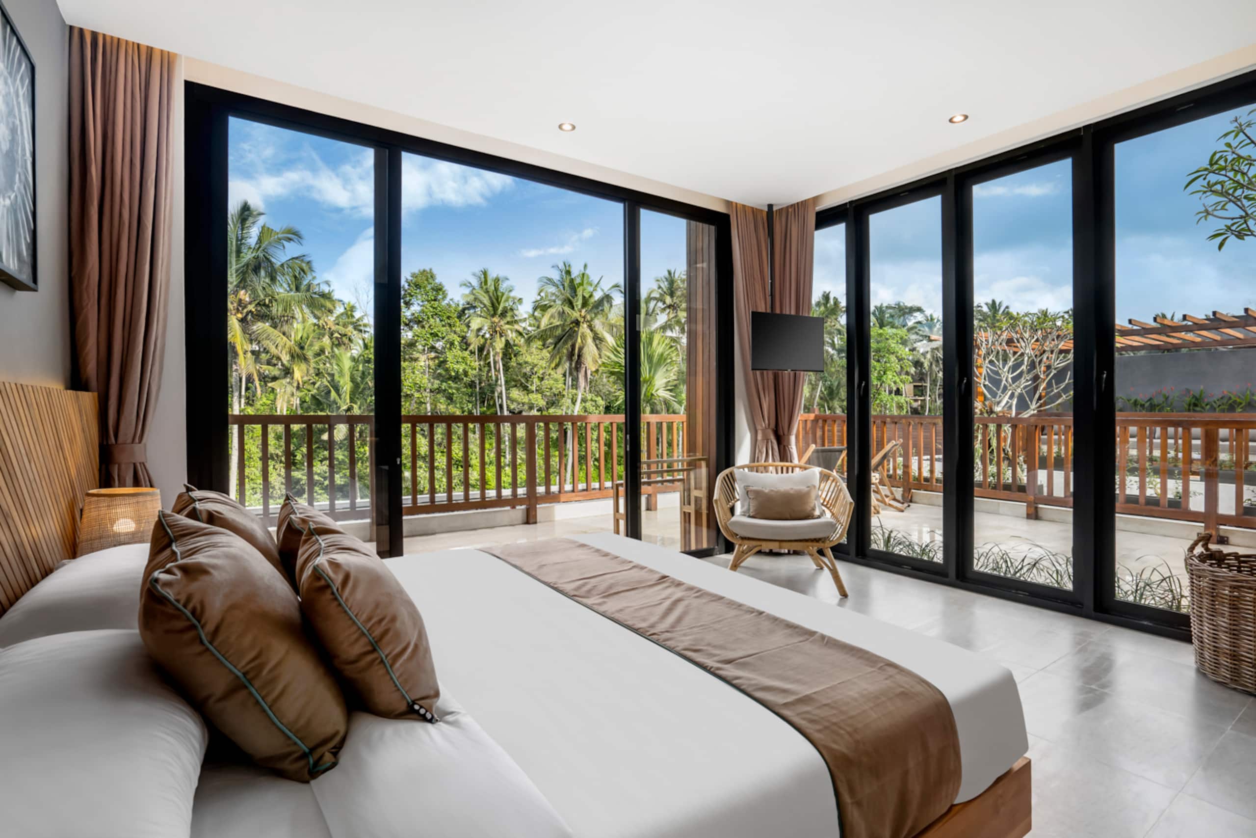 Belihara Cozy 4BR Pool Villa Surrounds by Nature 23