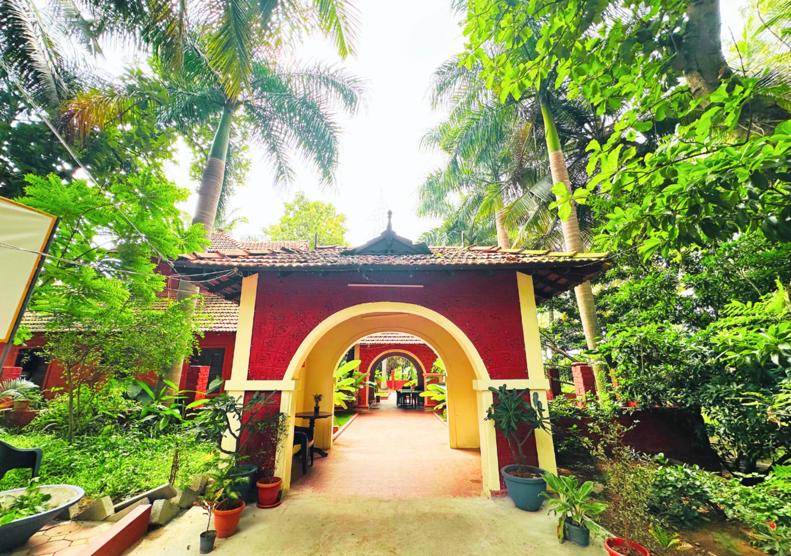 Ambara Kovilakam by Travent Mug 7