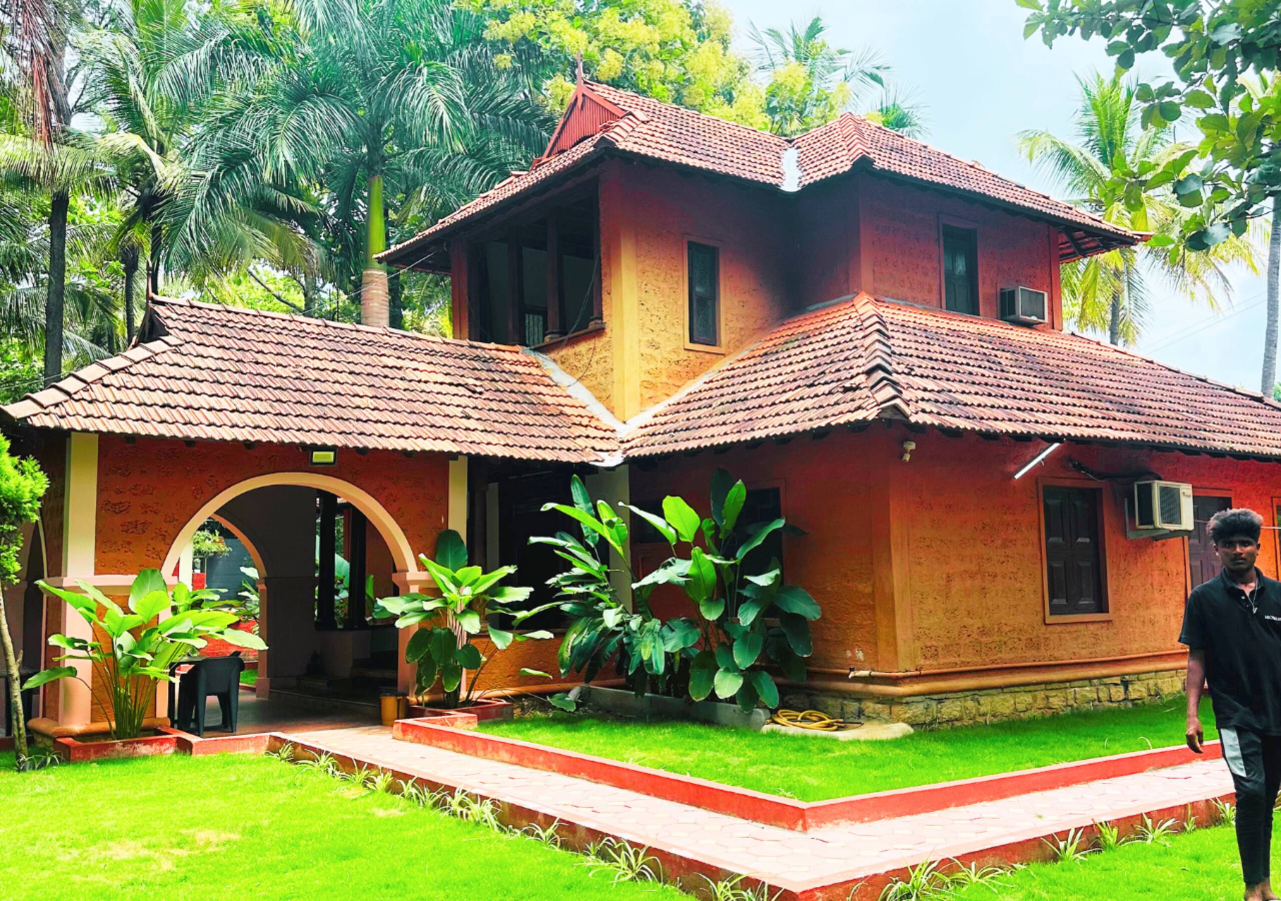 Ambara Kovilakam by Travent Mug 23