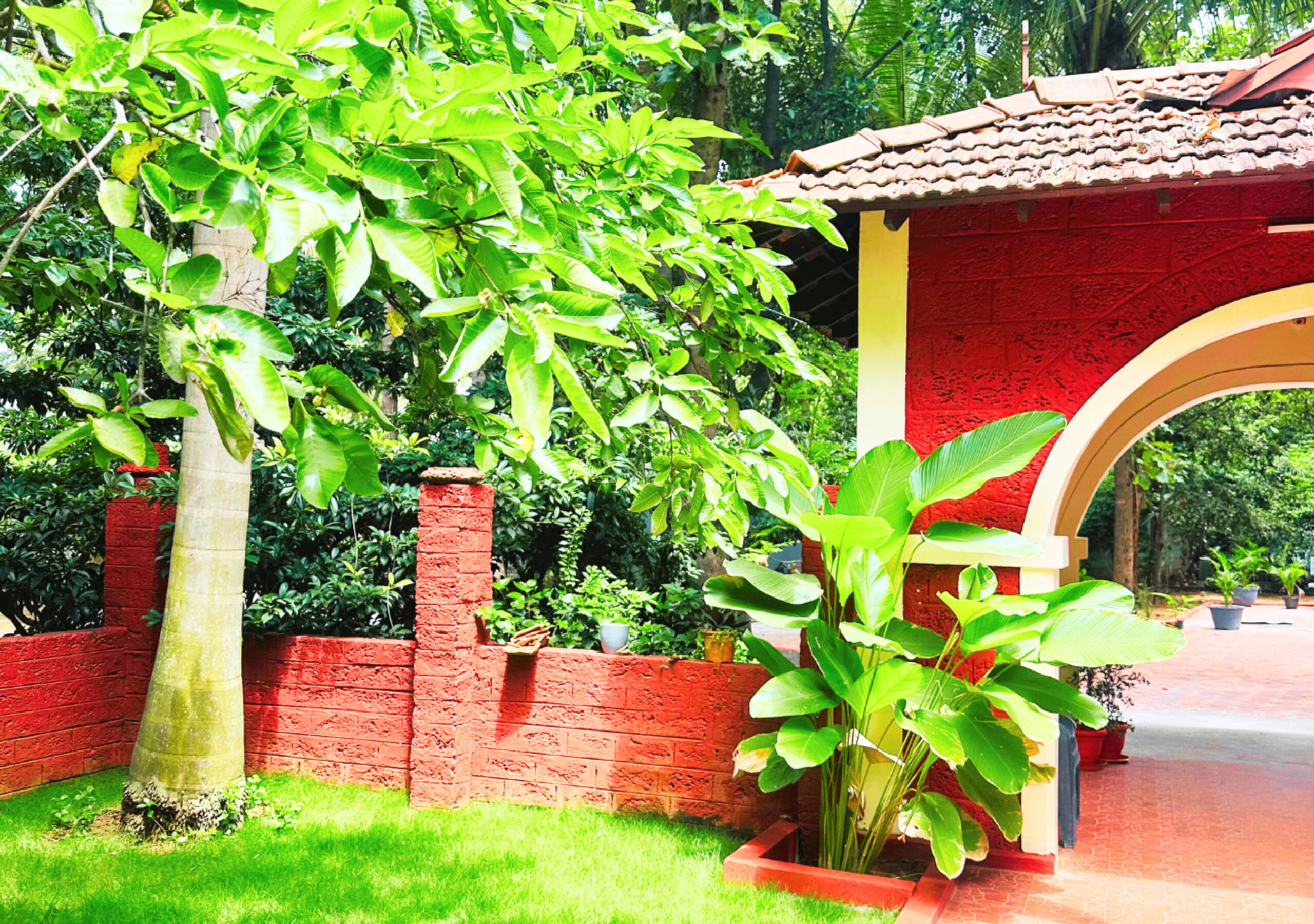 Ambara Kovilakam by Travent Mug 24