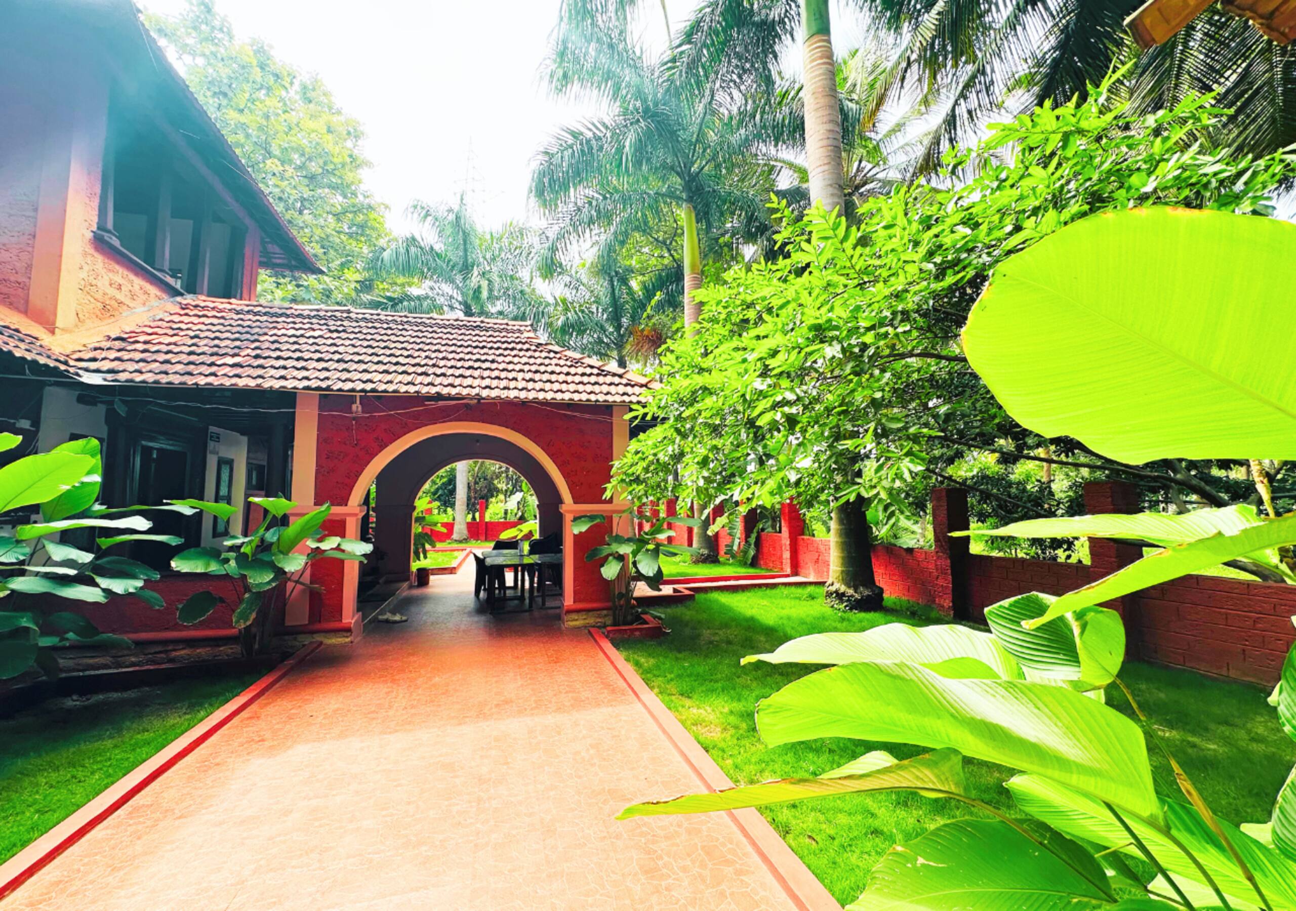 Ambara Kovilakam by Travent Mug 3