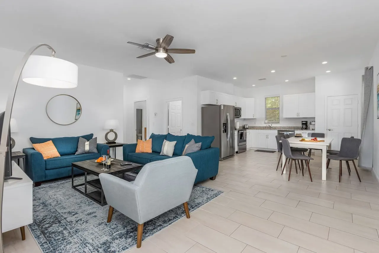 Sun-Kissed Getaway: Modern 2BR Condo Near Naples' Pristine Shores