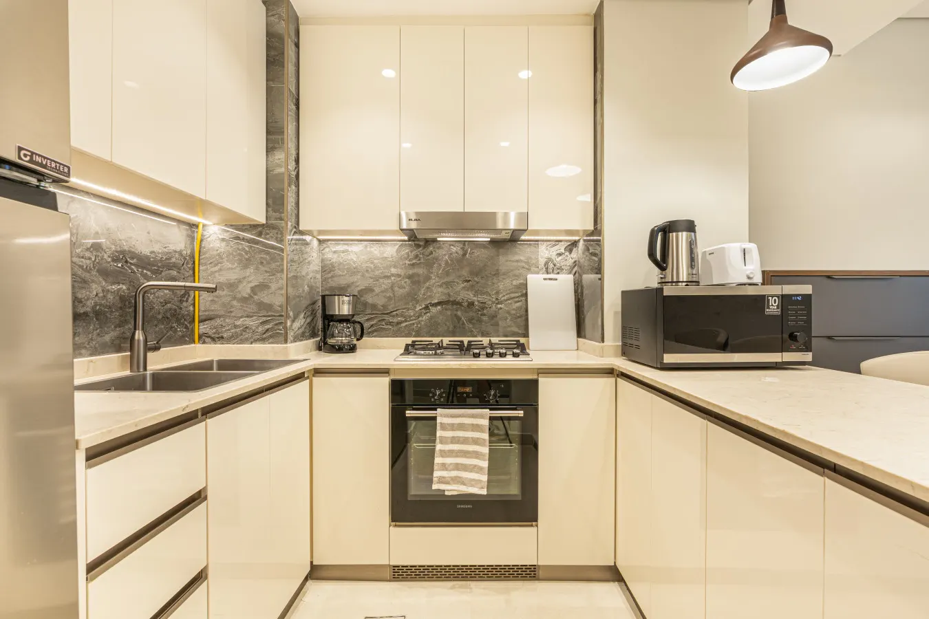 Premium Central Home w/ Burj Khalifa View — photo 5