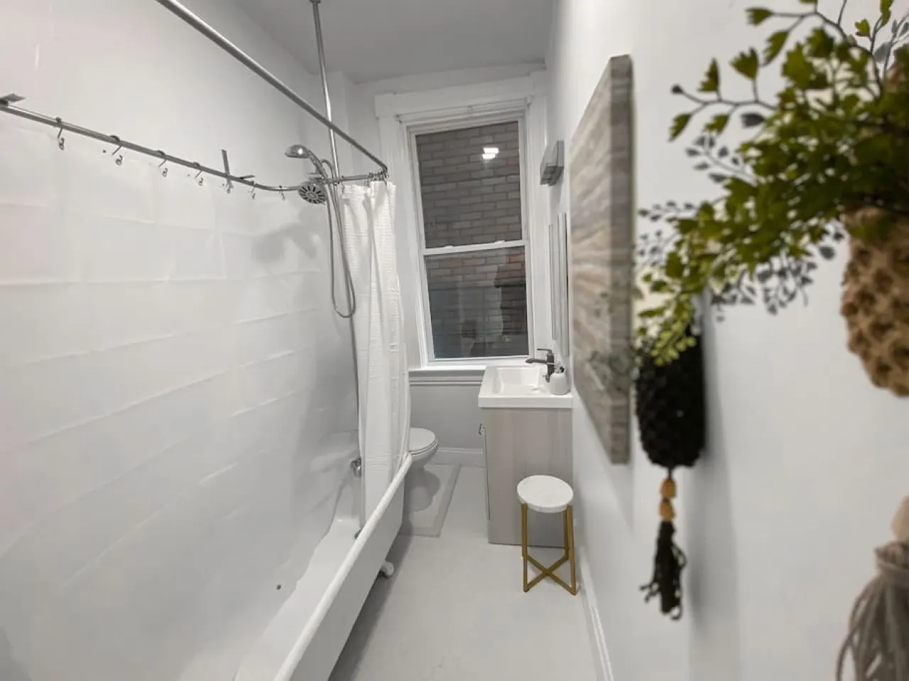Explore Downtown from Adorable Mount Adams 14