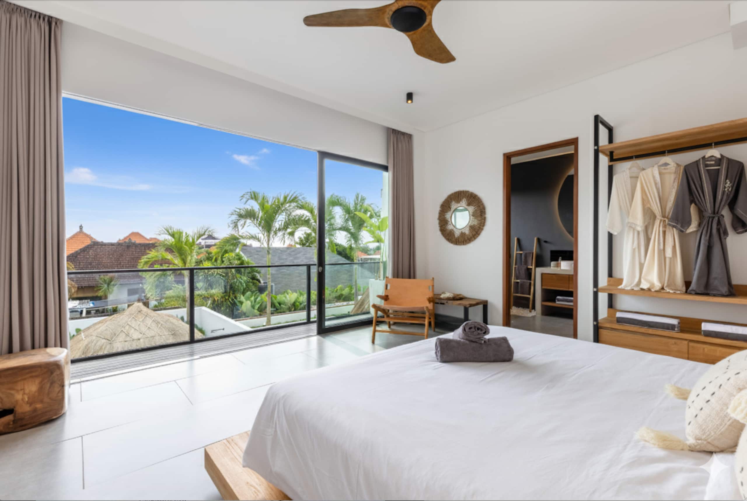 Designer 3BR Pool Villa 26