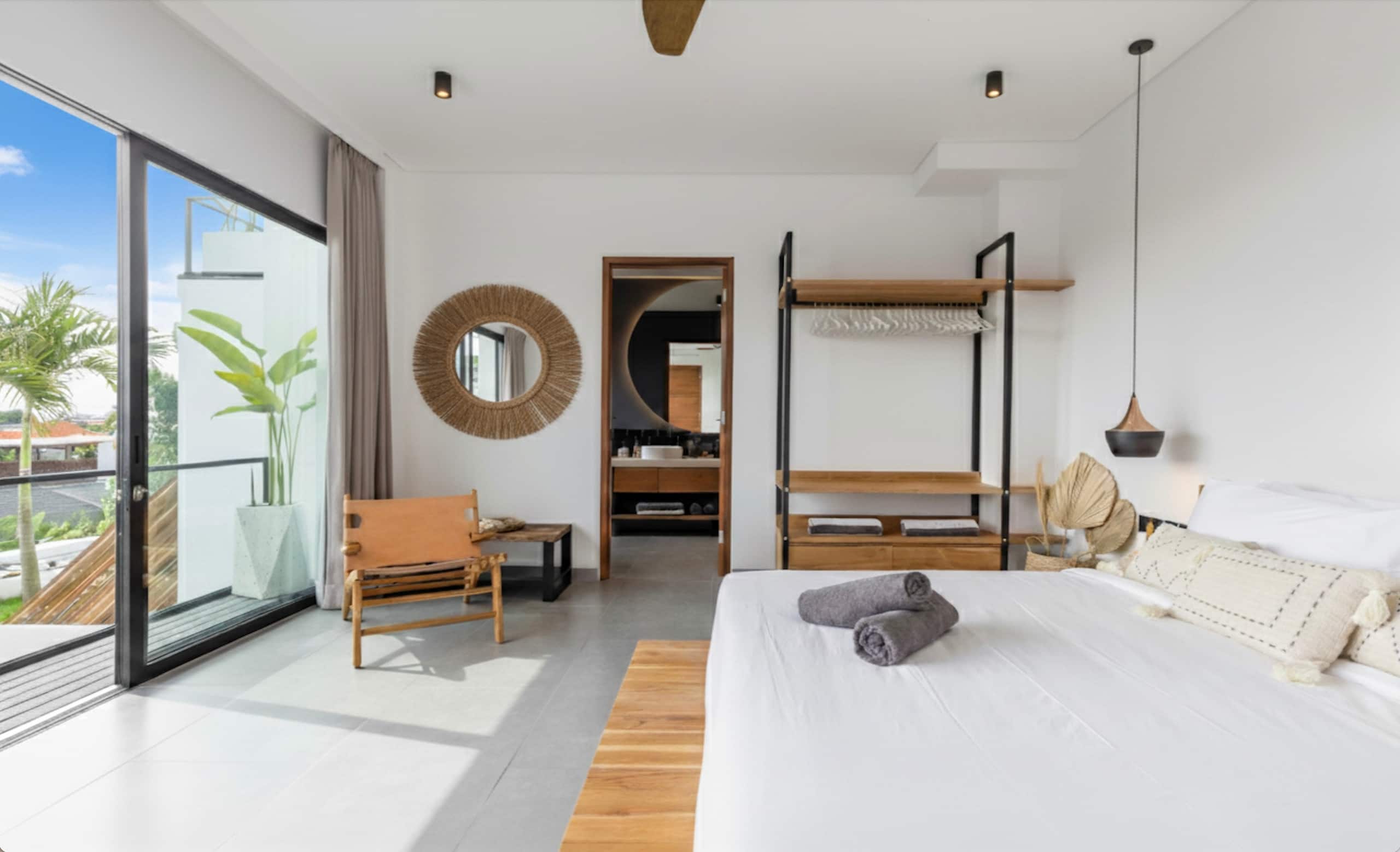Designer 3BR Pool Villa 27