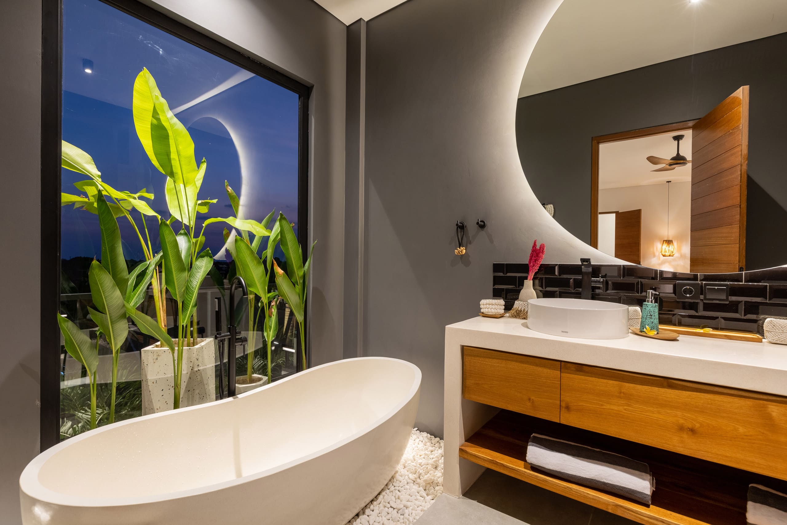 Designer 3BR Pool Villa 37