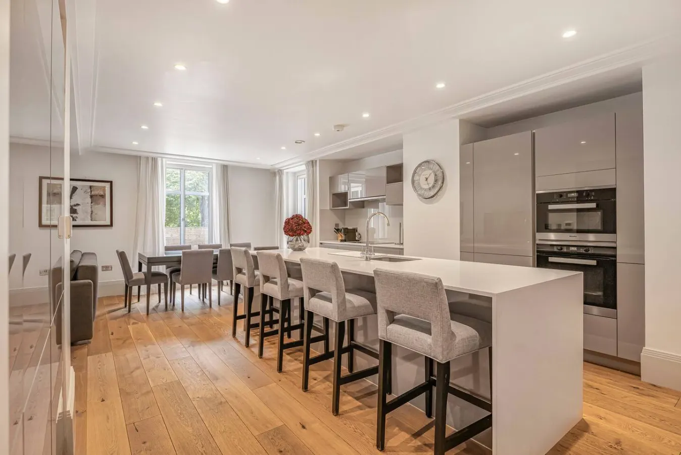 Mayfair Park Lane | Huge Balcony Overlooking Hyde Park | Concierge | AC | Elevator Access — photo 3