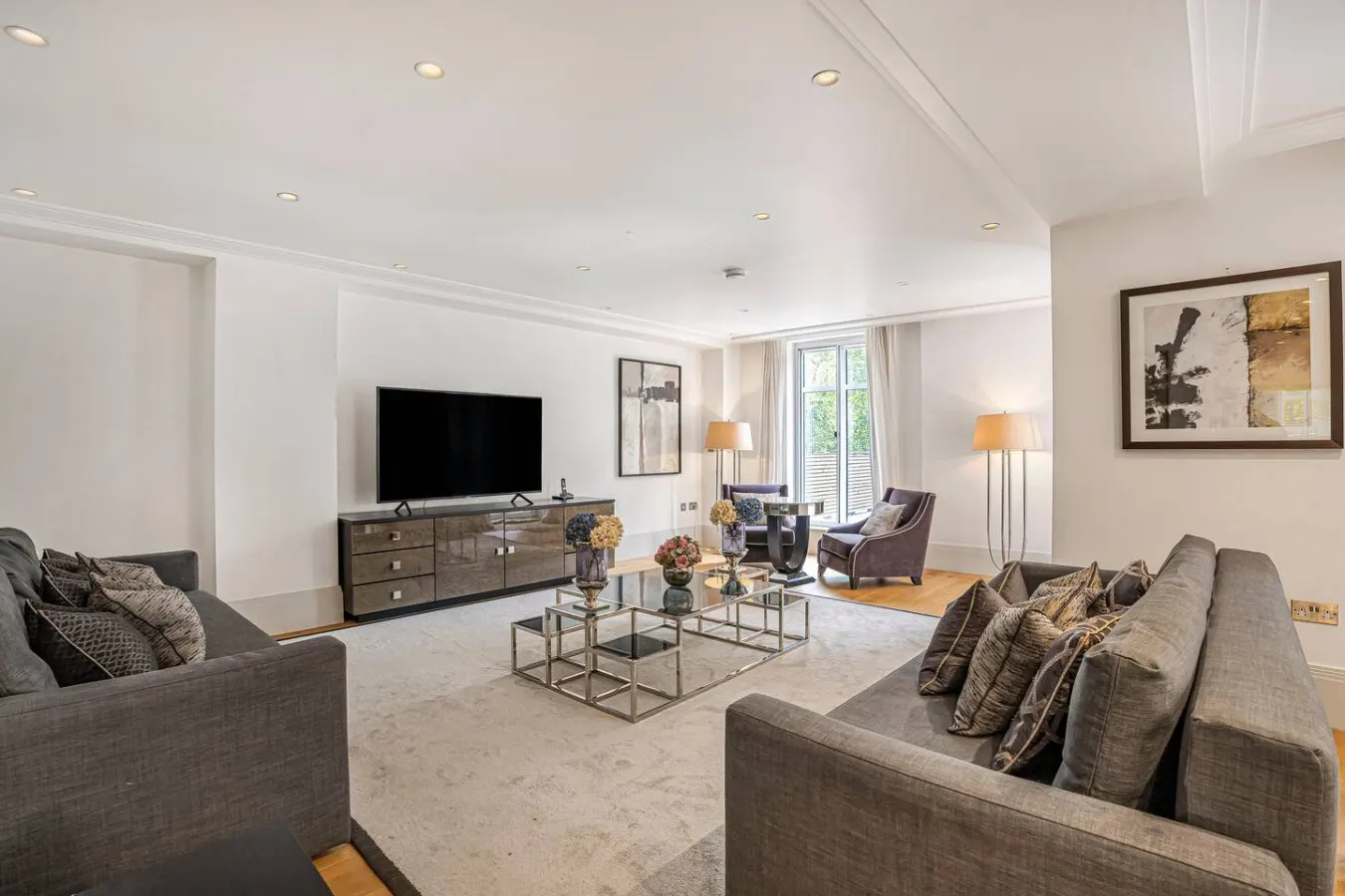Mayfair Park Lane | Huge Balcony Overlooking Hyde Park | Concierge | AC | Elevator Access — photo 4