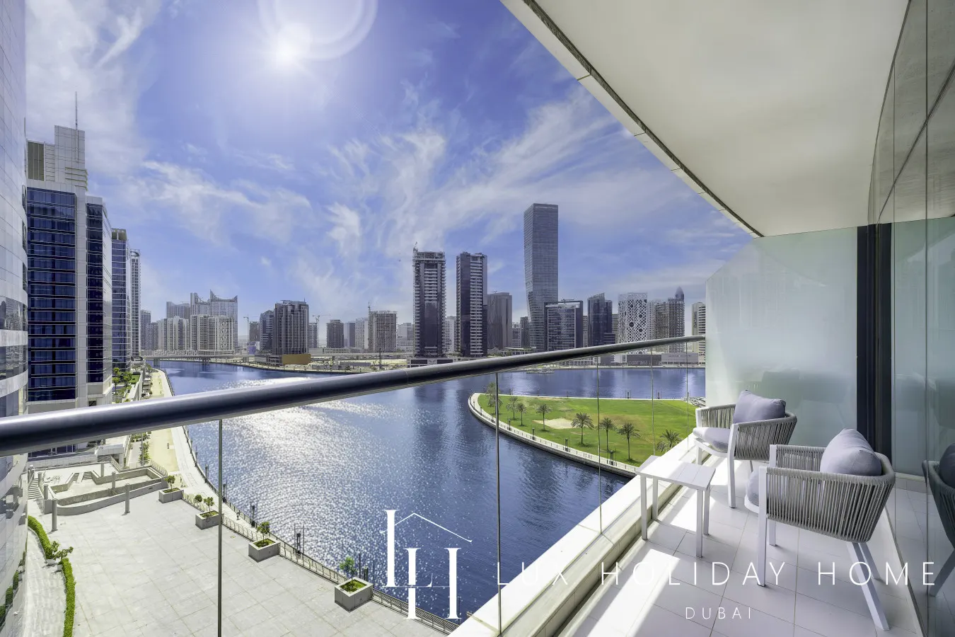 LUX The Bays Edge Canal View Suite 1