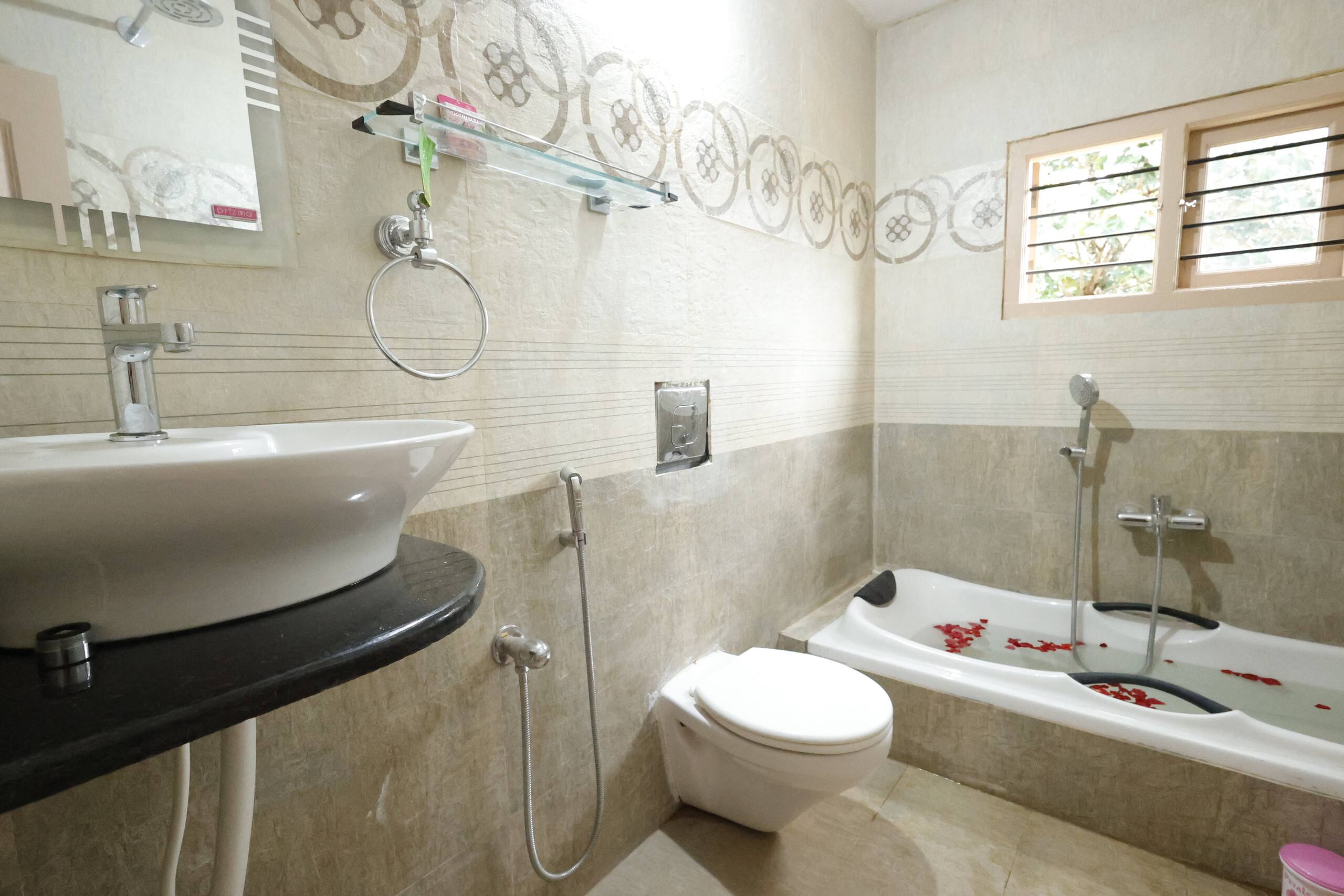 Kodebailu Homestay - 3BH Full Villa, Home Food 19