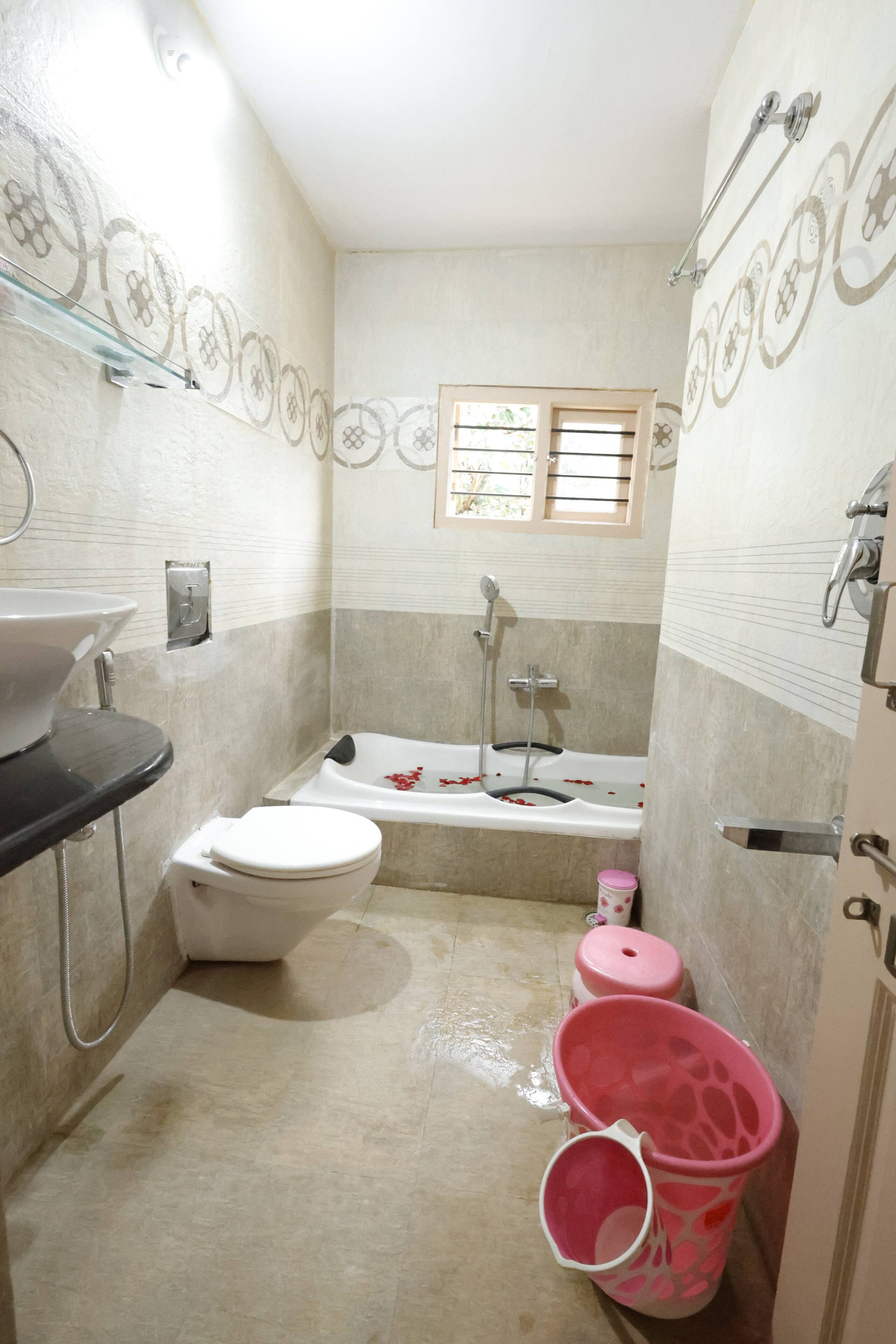 Kodebailu Homestay - 3BH Full Villa, Home Food 17