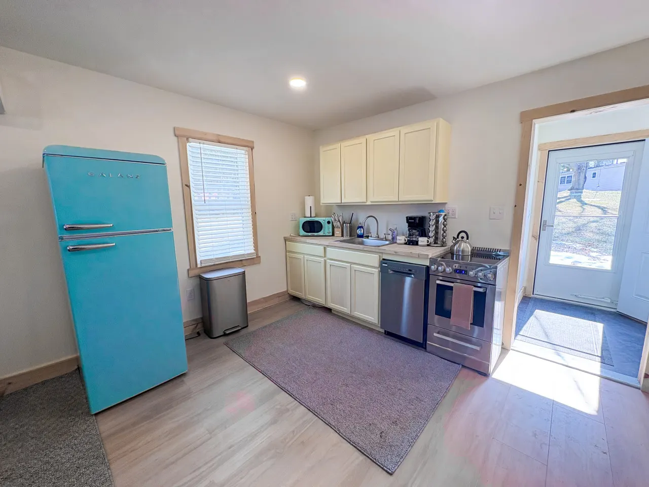 Conesus Cottages - Lakefront Multi Cottage Rental Houses #1-4 10