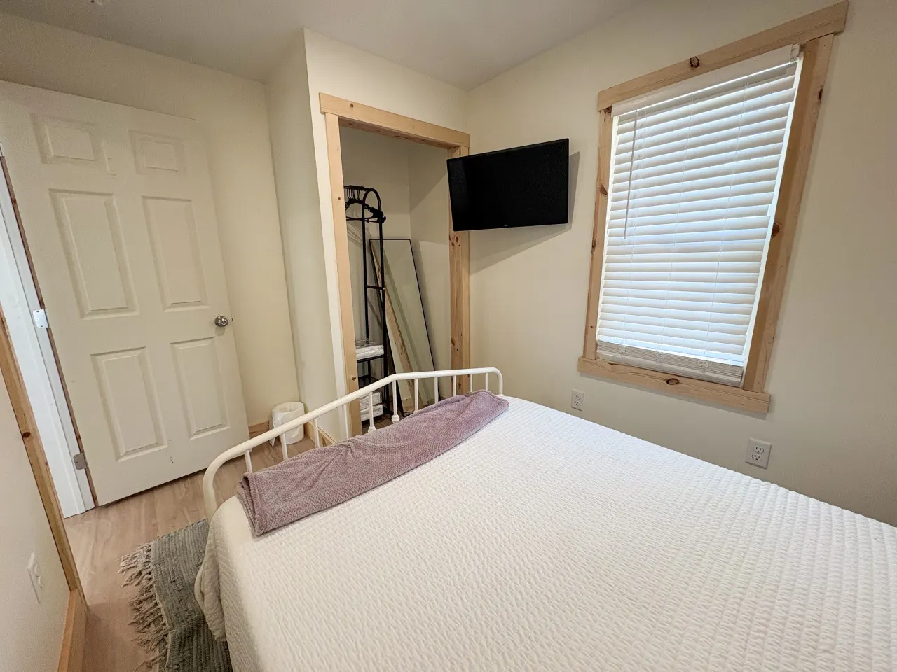 Conesus Cottages - Lakefront Multi Cottage Rental Houses #1-4 14