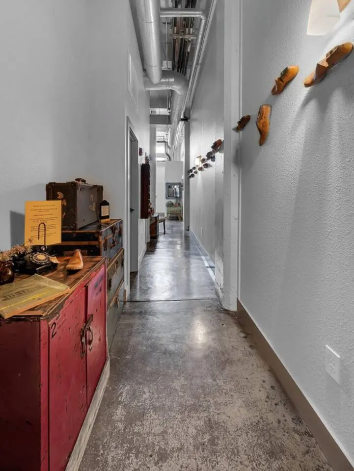 Downtown Luxury Loft- Steps to Silos/Baylor/McLane 12