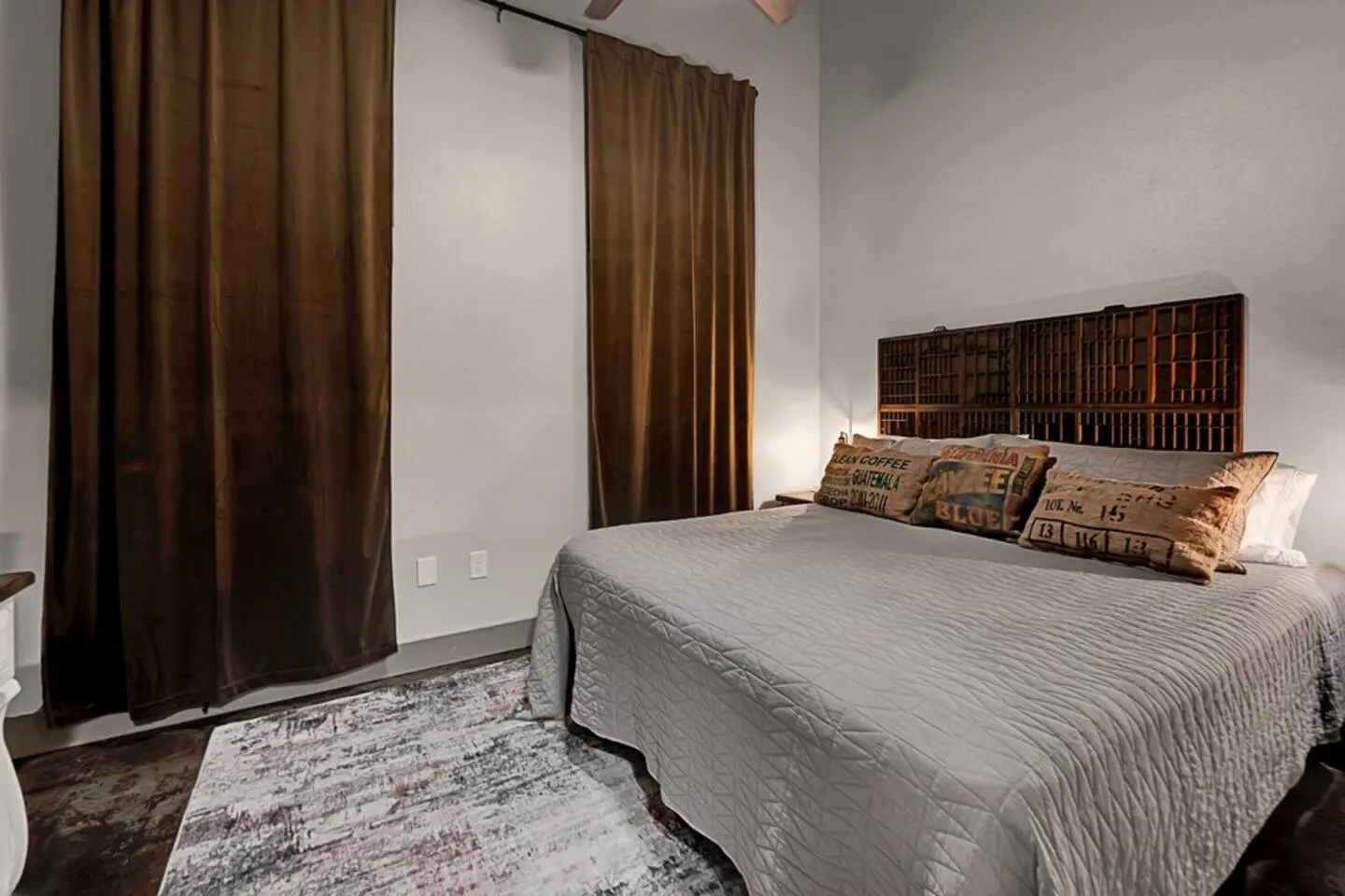 Downtown Luxury Loft- Steps to Silos/Baylor/McLane 19