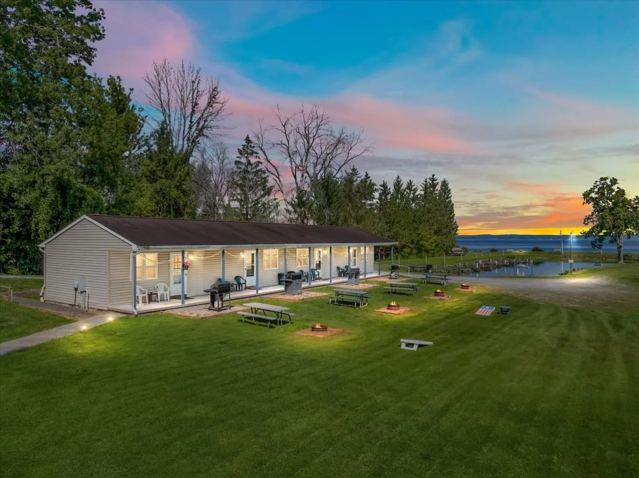 Hidden Harbor-Entire Oneida Lake Camp and Marina!