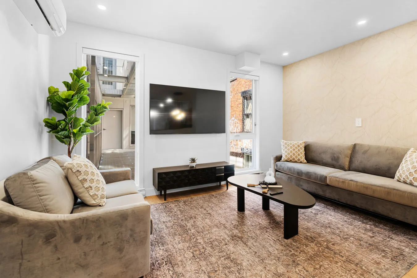 Plateau - Grand New 2bdr in Habitat Plateau by Denstays - Unit 102