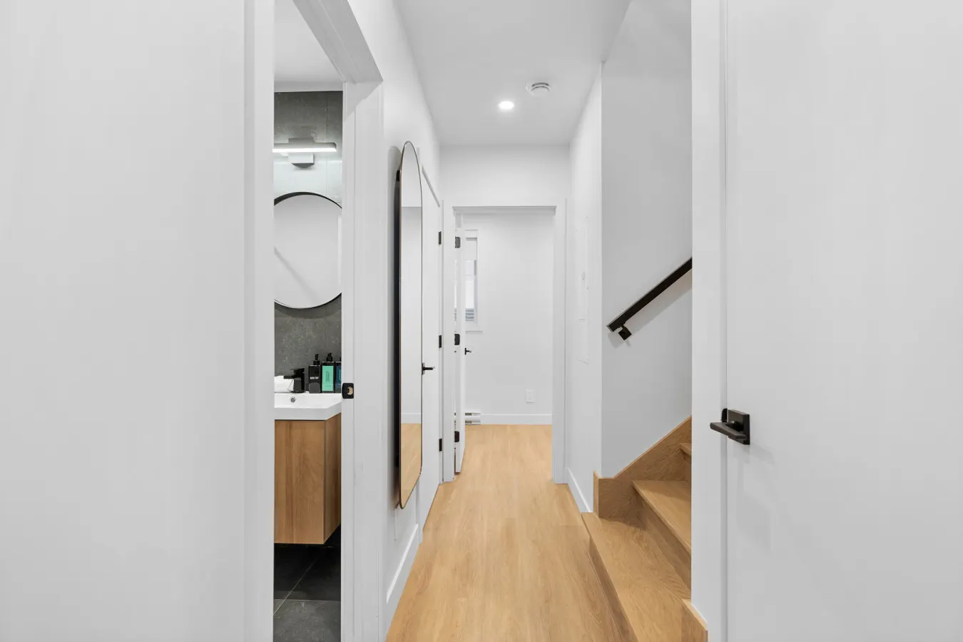 Plateau - Grand New 2bdr in Habitat Plateau by Denstays - Unit 102 17