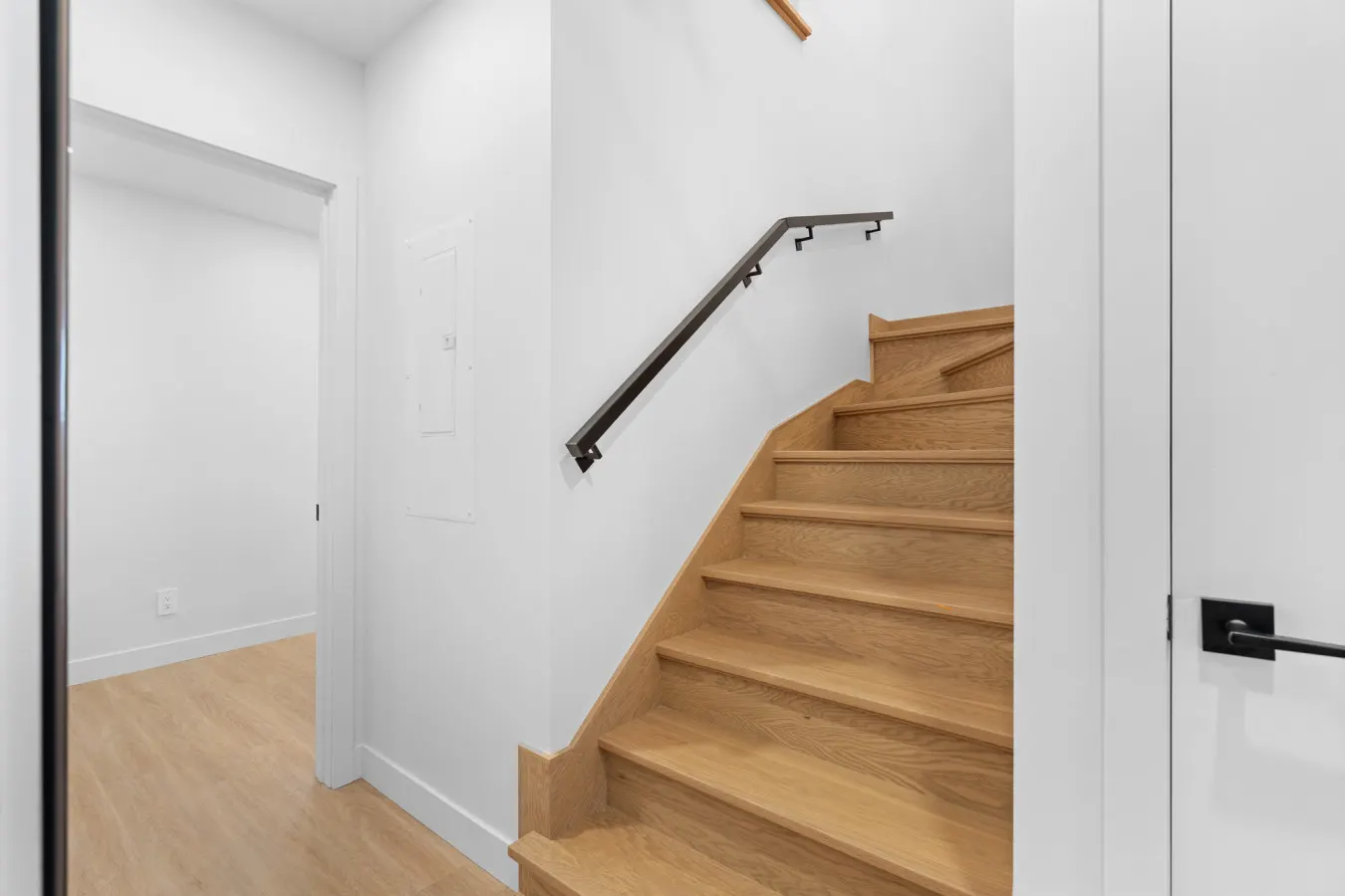Plateau - Grand New 2bdr in Habitat Plateau by Denstays - Unit 102 19