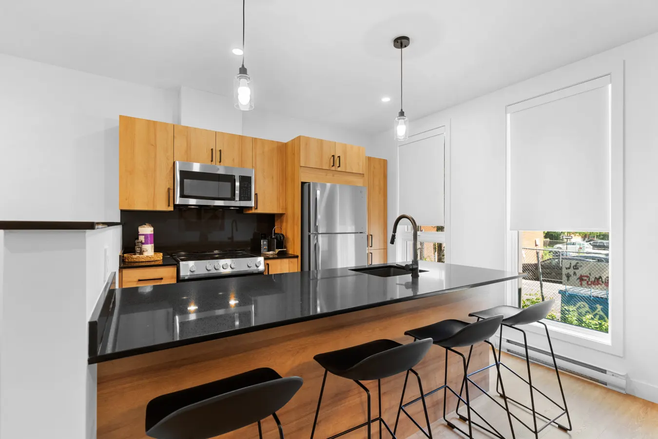 Plateau - Grand New 2bdr in Habitat Plateau by Denstays - Unit 102 7