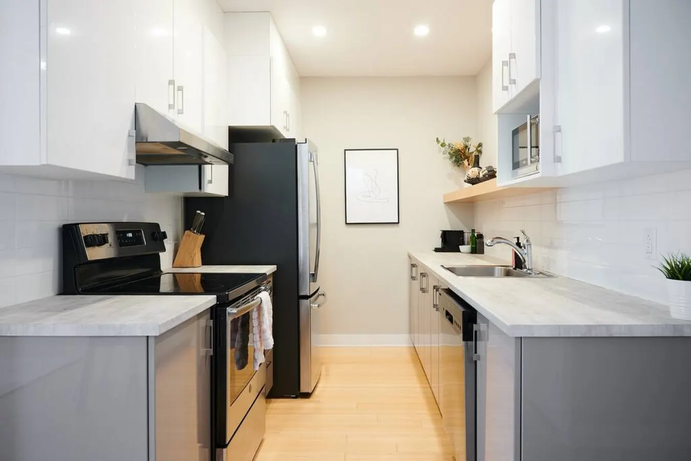 Little Italy - Trendy Little Italy 3 Bedroom Condo 18