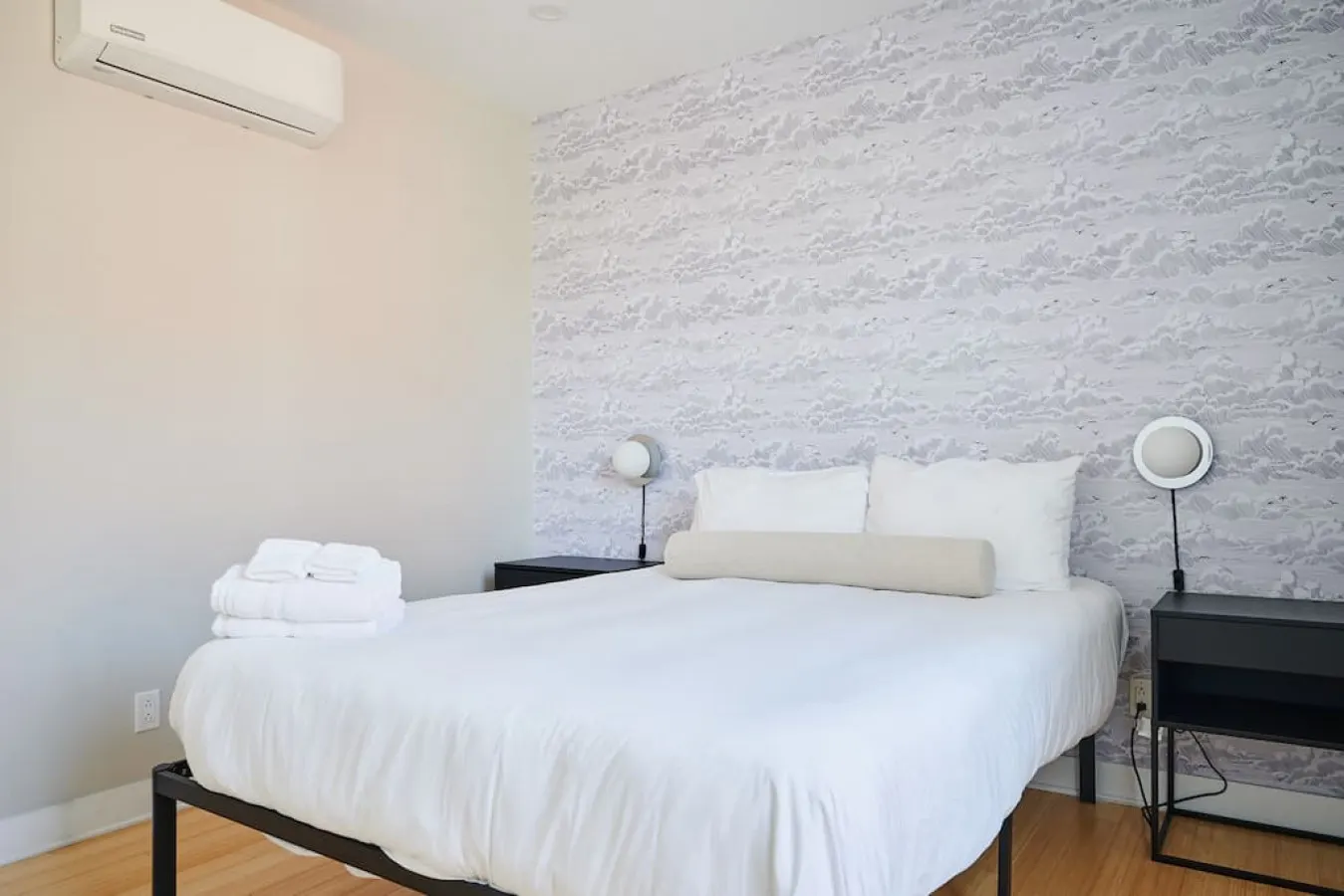 Little Italy - Trendy Little Italy 3 Bedroom Condo 8