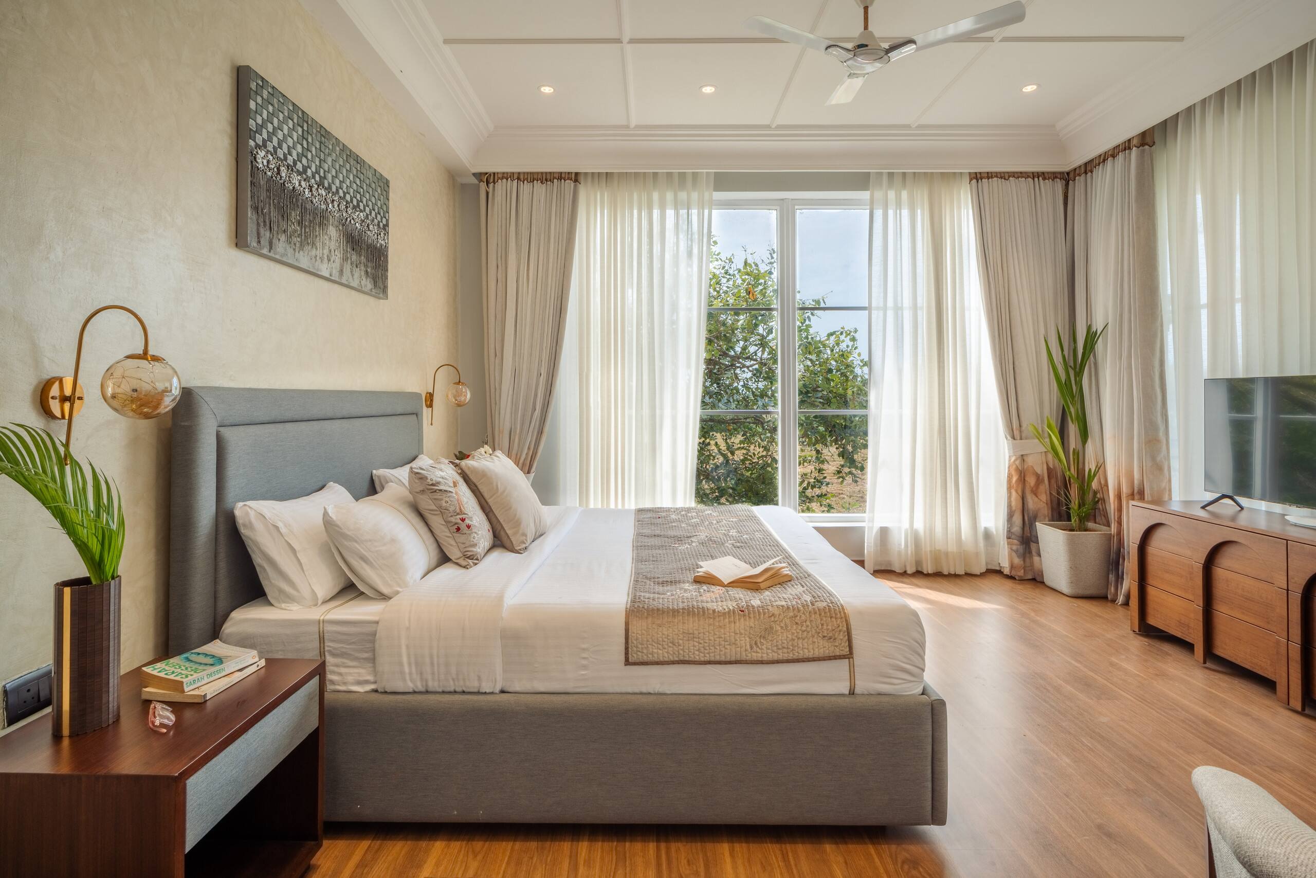 Celebrity Luxe 4 BHK Villa W/ Pvt Pool 24