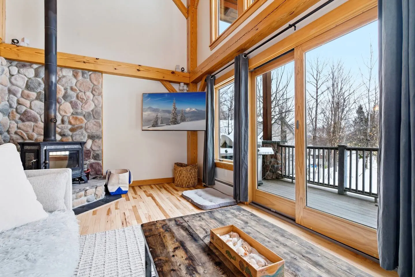 Viking Village Chalet - Ski In/Ski Out Sleeps 16 18