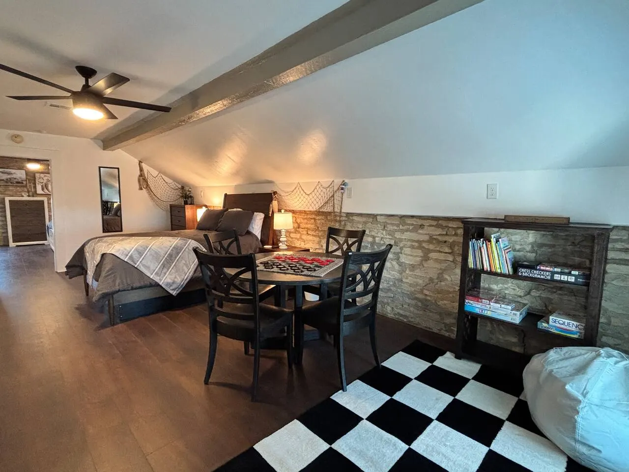 Historic 1800s Rock House w/ horse corral 11