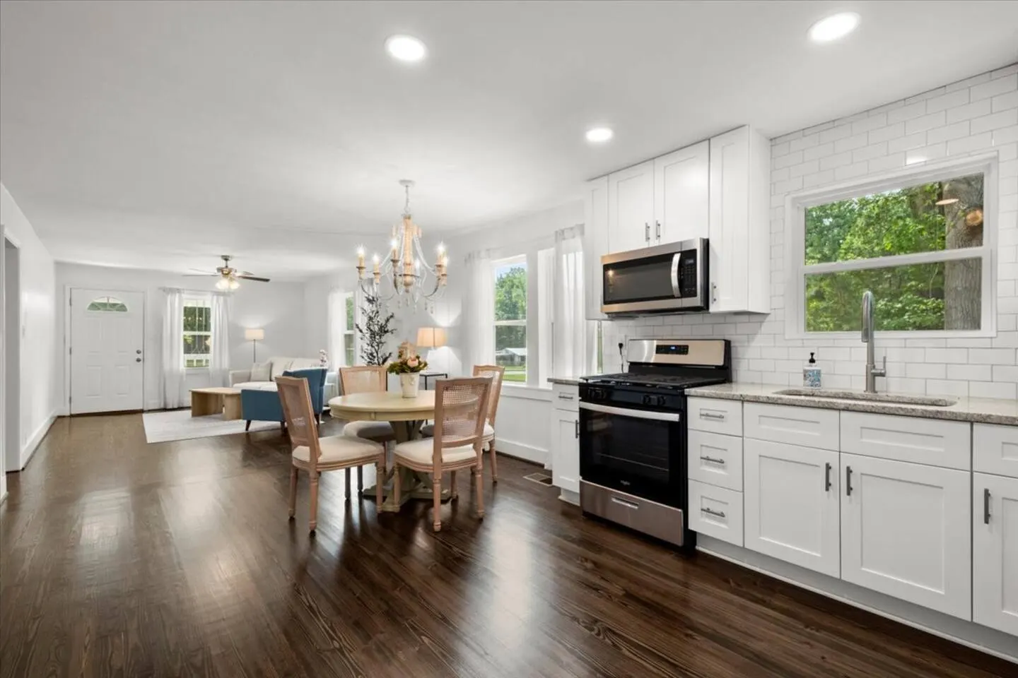 Kennesaw 3BR • Near Parks + Acworth Beach