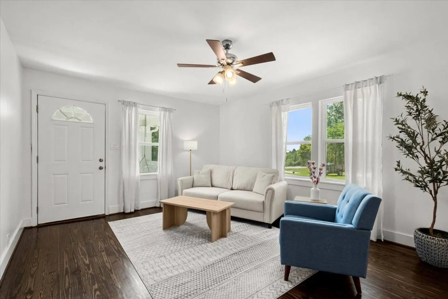 Kennesaw 3BR • Near Parks + Acworth Beach — photo 3