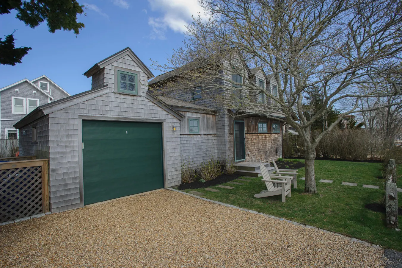 Cottage Bliss, Walkable to Beach & Town — photo 2
