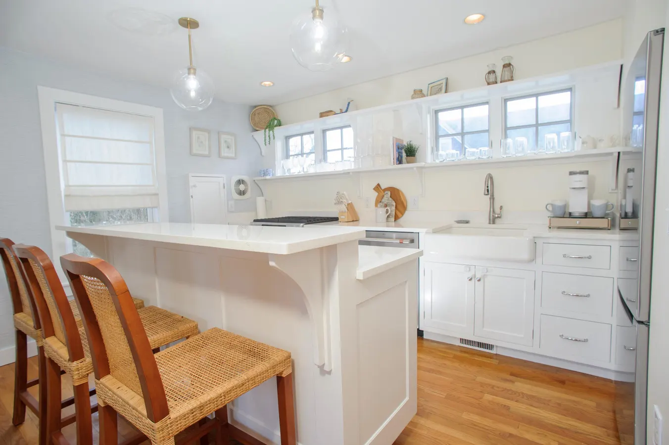 Cottage Bliss, Walkable to Beach & Town 12