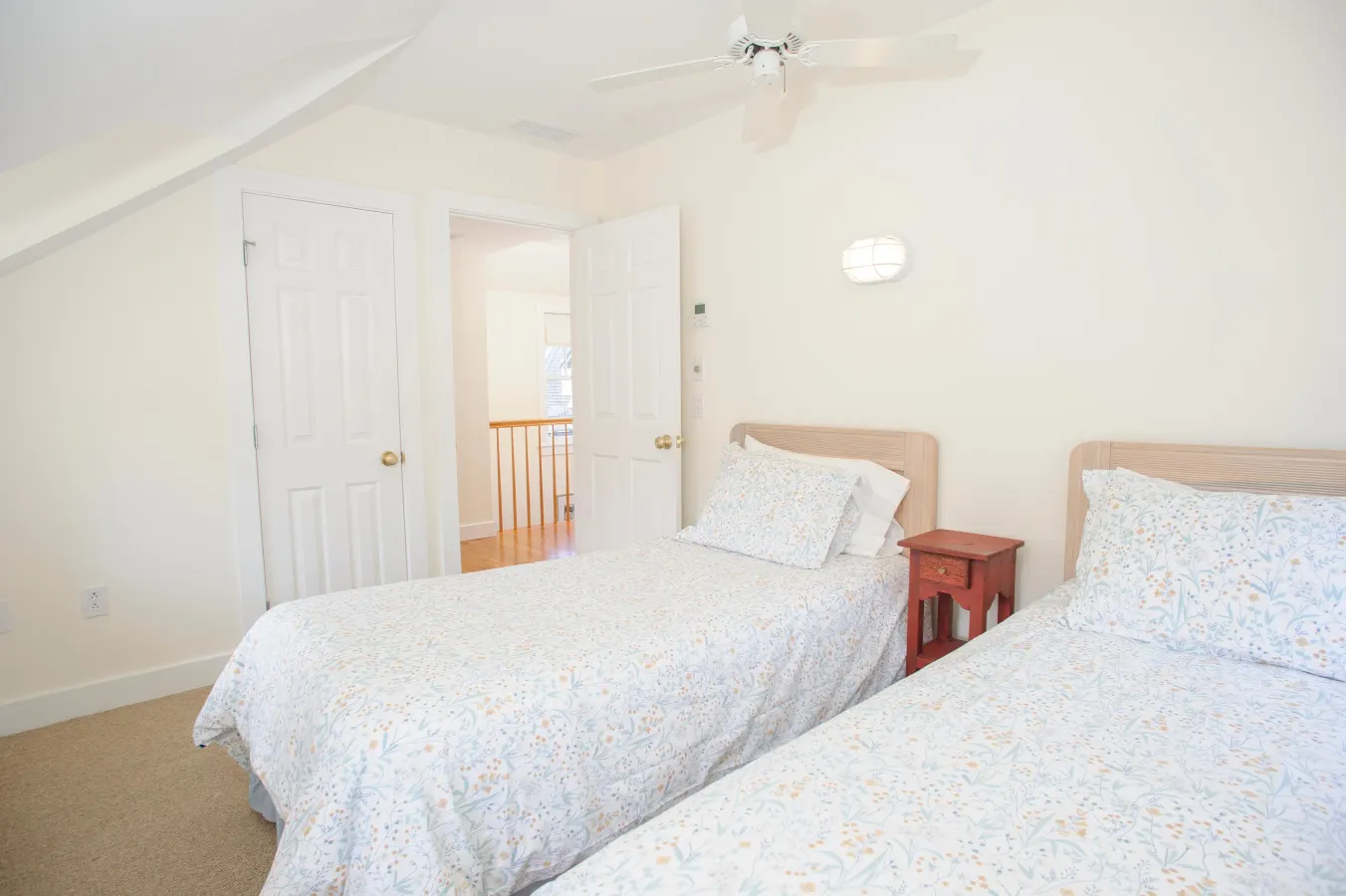Cottage Bliss, Walkable to Beach & Town 19