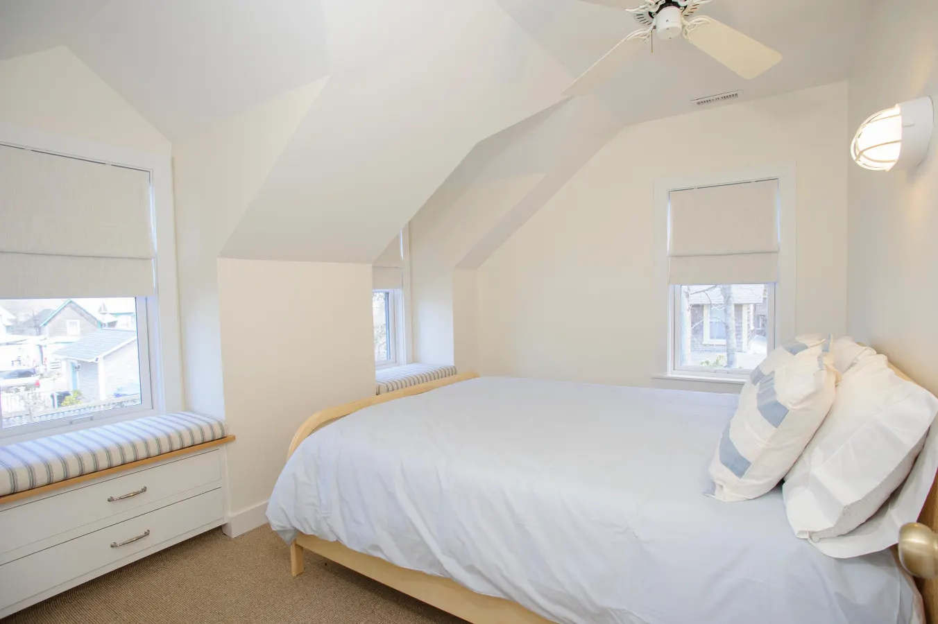 Cottage Bliss, Walkable to Beach & Town 8
