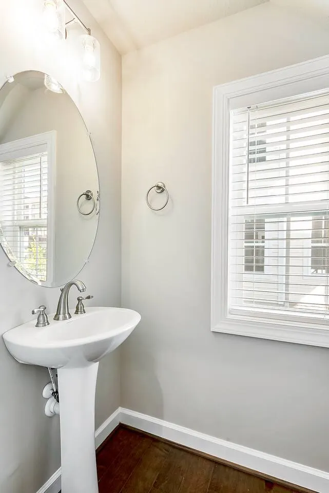 ViBe District 4BR Walk to Beach + Sleeps 8 19
