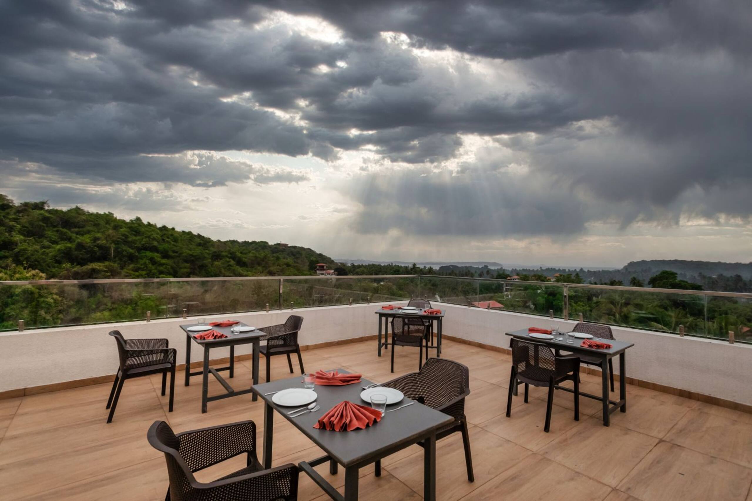 Nerul Studio ·Rooftop Pool & Balcony · Coco Beach 7