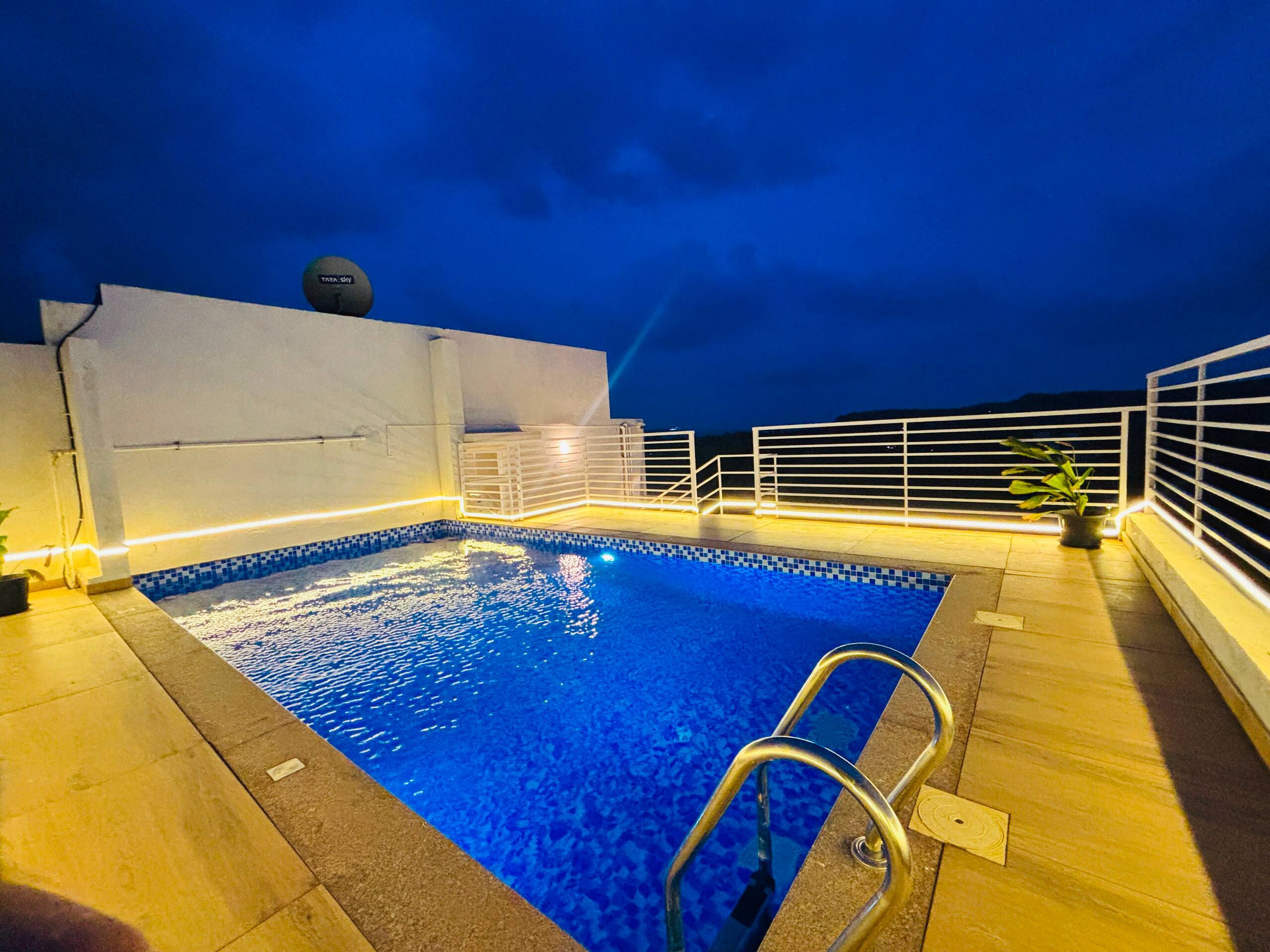 Nerul Studio ·Rooftop Pool & Balcony · Coco Beach 33